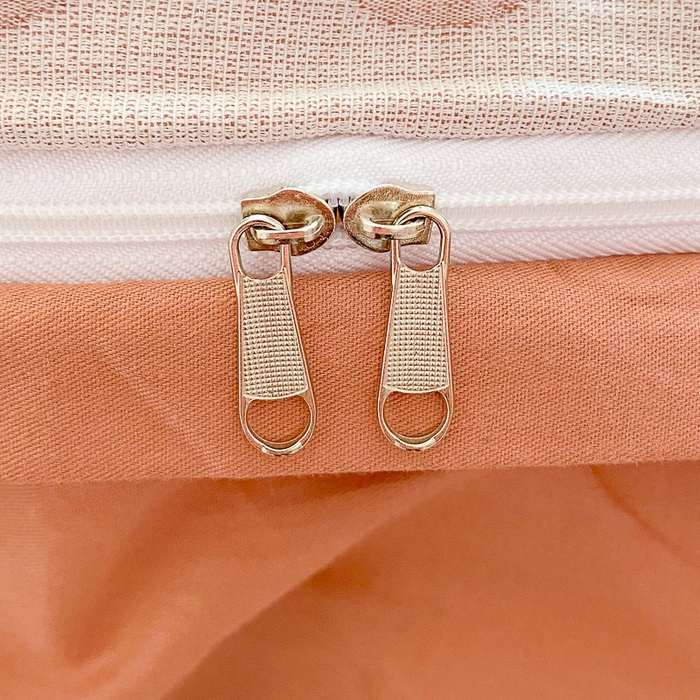 91家纺网 家纺一手货源 找家纺 千朵 2025新款全棉提花四件套 喜庆小企