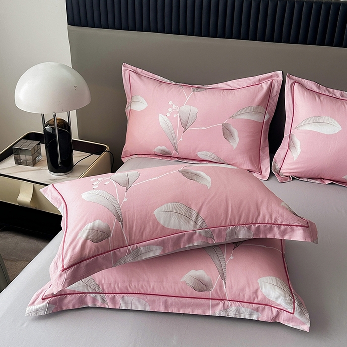 91家纺网 家纺一手货源 找家纺 眷恋家纺 2025年春夏全棉铂金棉13376数码印花四件套 迷离夜色-粉