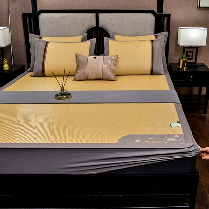 91家纺网 家纺一手货源 找家纺 小牛席业2025新款绣球花开-冰藤双面席系列（床笠款）凉席藤席冰藤席竹席空调席草席冰丝席豆豆席乳胶席三件套 绣球花开-冰藤床笠款（浅咖）