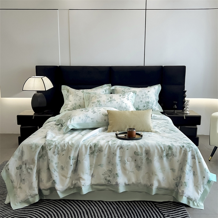 91家纺网 家纺一手货源 找家纺 朵希曼2025新款50天丝宽边夏被和夏被四件套系列 春熙花语 绿