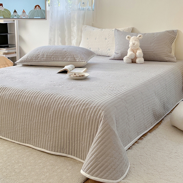 91家纺网 家纺一手货源 找家纺 优悦生活馆 2025新款亲肤舒适水洗棉夹棉床盖 星愿-灰