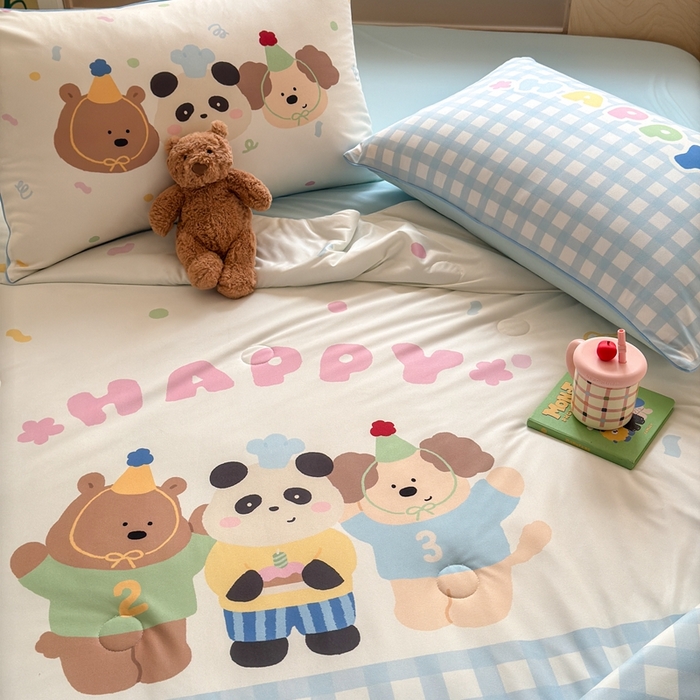 91家纺网 家纺一手货源 找家纺 星期八 2025新款针织棉夏被四件套 快乐伙伴