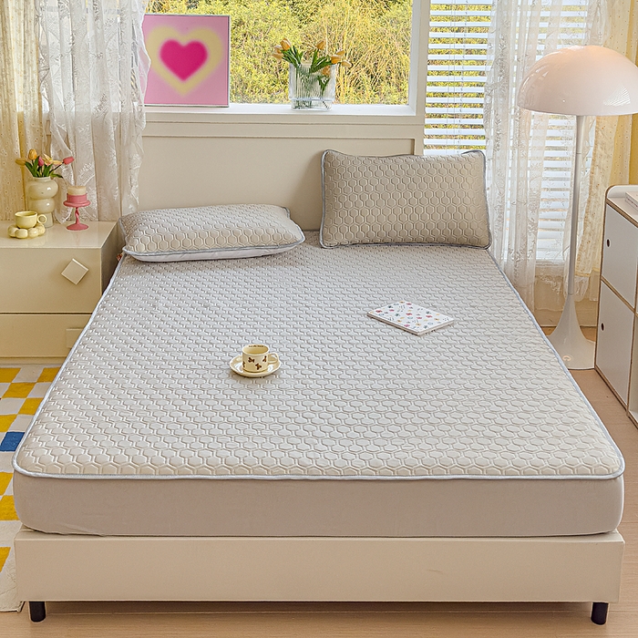 91家纺网 家纺一手货源 找家纺 小萌虎 2025新款凉感丝胶质凉席床笠款 高级灰