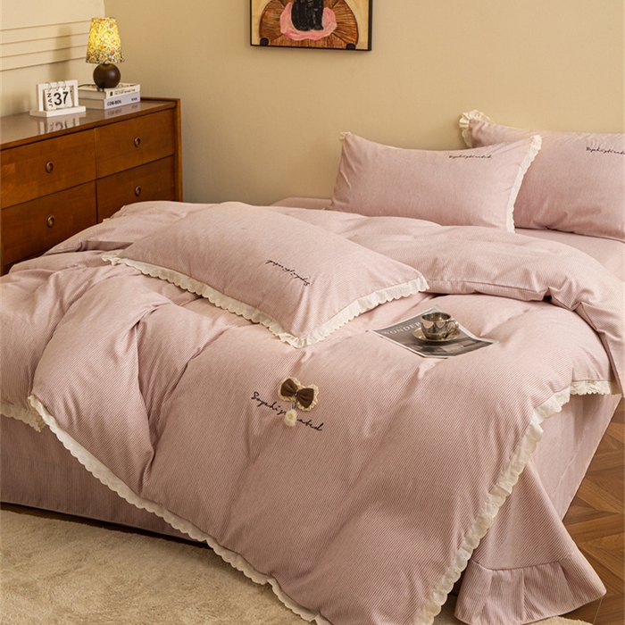 91家纺网 家纺一手货源 找家纺 （总）庭笙 2025新款无印.色织条纹少女韩式小花边简约条纹四件套