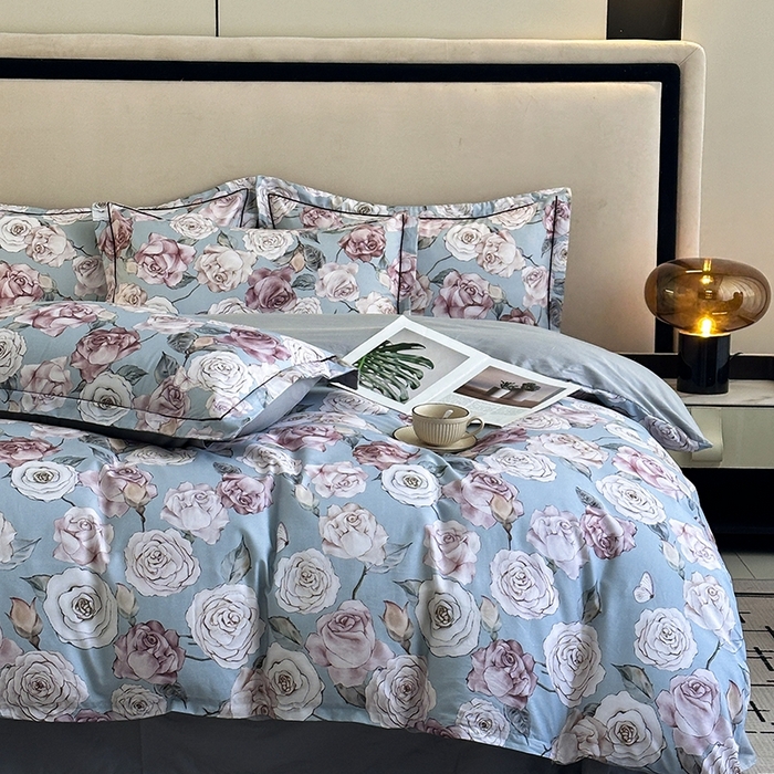 91家纺网 家纺一手货源 找家纺 眷恋家纺 2025年春夏全棉铂金棉13376数码印花四件套 春景熙熙-兰