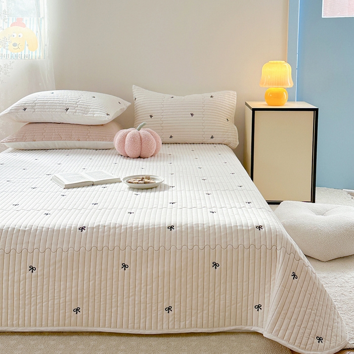 91家纺网 家纺一手货源 找家纺 （总）优悦生活馆 2025新款亲肤舒适水洗棉夹棉床盖