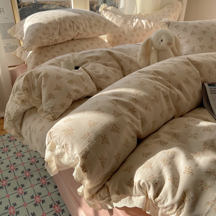 91家纺网 家纺一手货源 找家纺 （总）十里居  2025春夏新款舒柔棉韩版蕾丝镂空花边款四件套