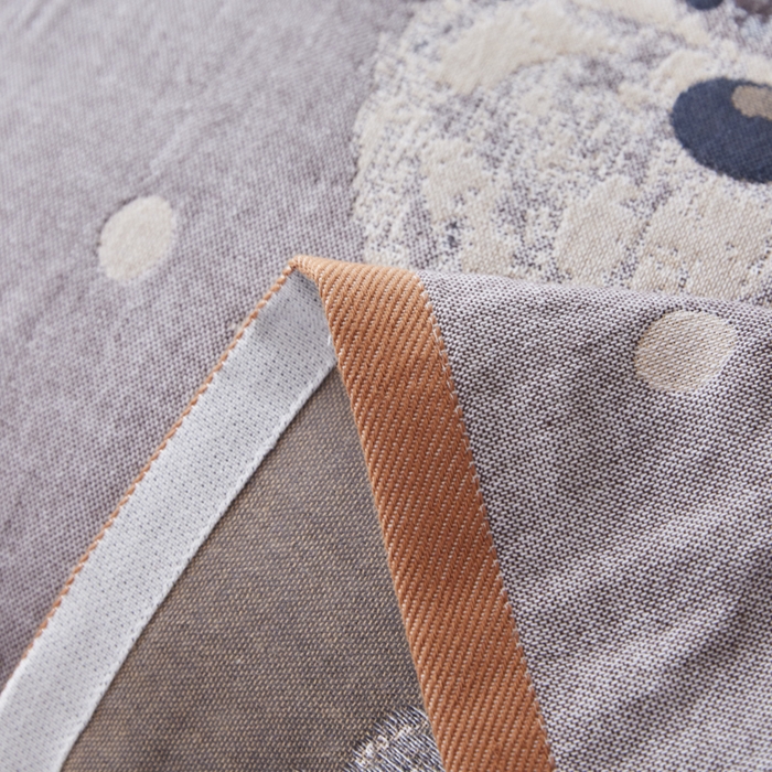 91家纺网 家纺一手货源 找家纺 爱港家纺 2025新款全棉纱布-萌宠治愈系列枕巾 朦胧狗52*75cm