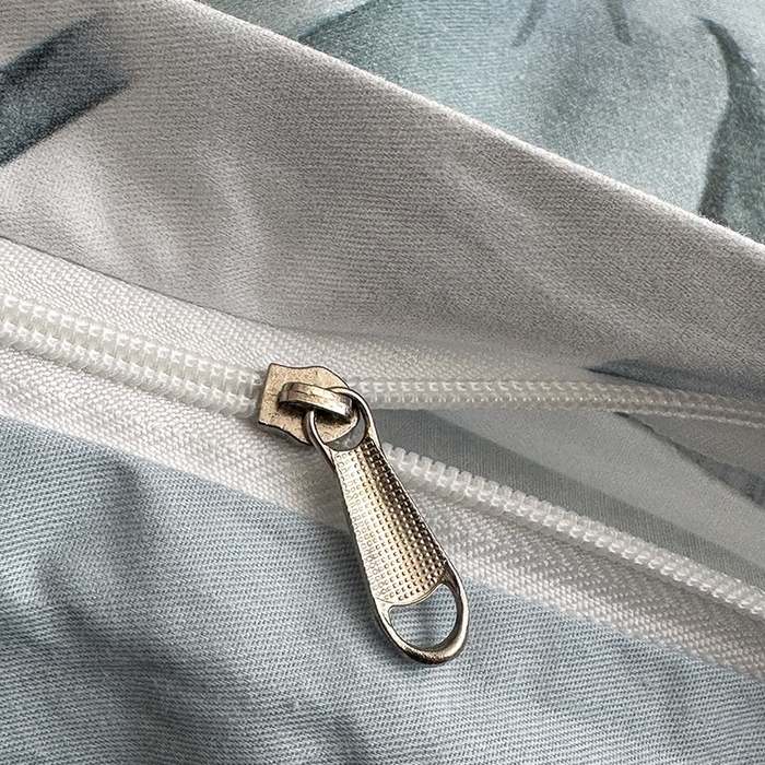 91家纺网 家纺一手货源 找家纺 眷恋家纺 2025年春夏全棉铂金棉13376数码印花四件套 水墨青花-兰