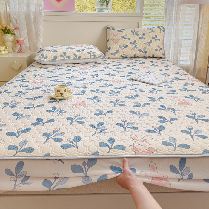 91家纺网 家纺一手货源 找家纺 小萌虎 2025新款凉感丝胶质凉席床笠款 小兔