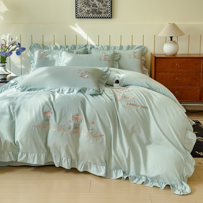 91家纺网 家纺一手货源 找家纺 U品汇 A类全棉色织水洗棉刺绣花四件套纯棉100%棉韩版公主风立体花朵 春野浪漫-青翠绿