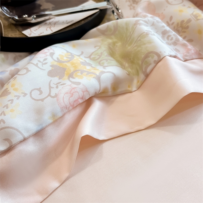 91家纺网 家纺一手货源 找家纺 朵希曼2025新款50天丝宽边夏被和夏被四件套系列 布伦达