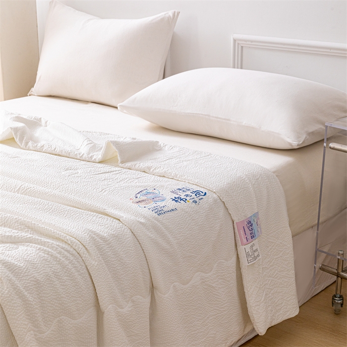 91家纺网 家纺一手货源 找家纺 （总）天瑜家纺 2025新款亲肤舒适泡泡棉夏被