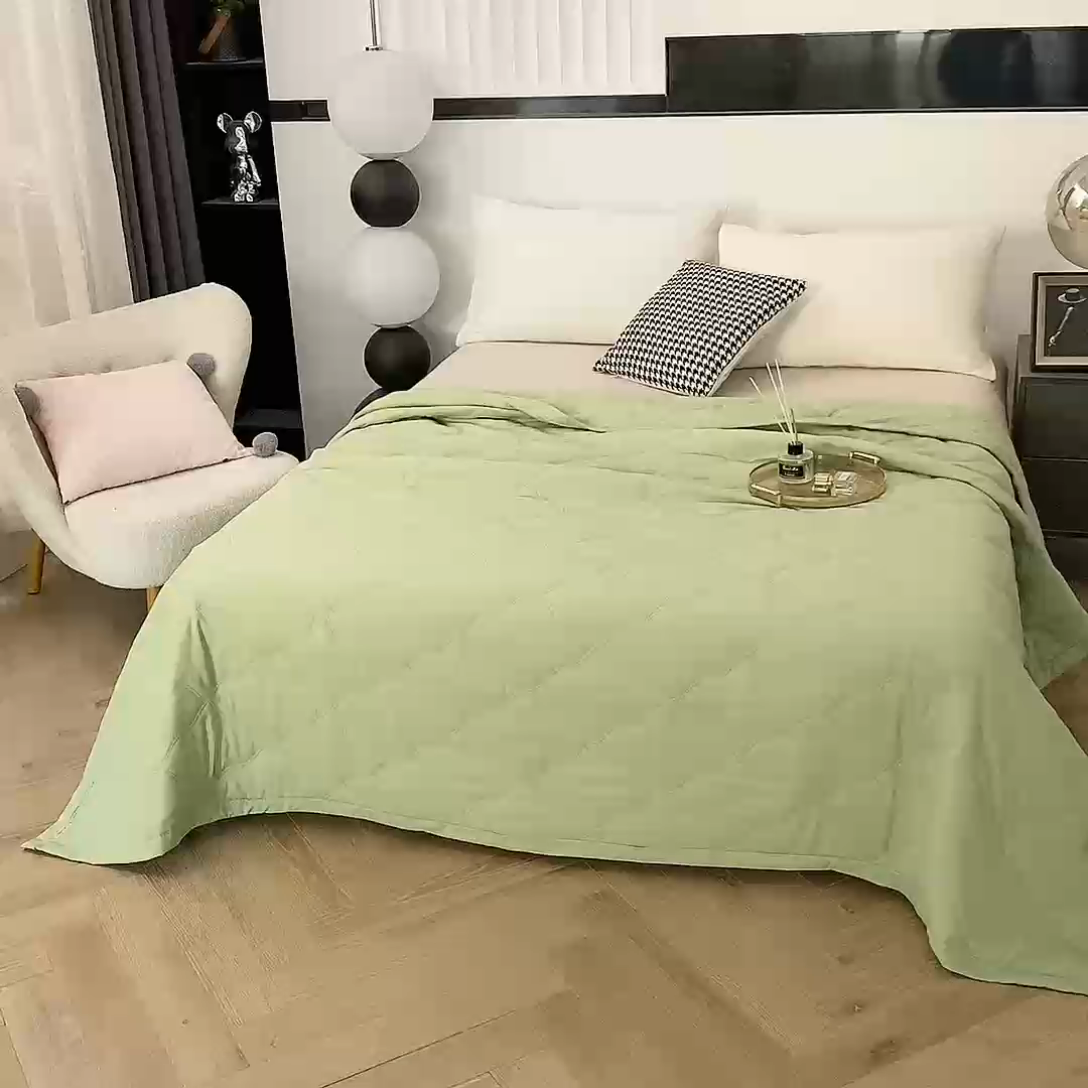 91家纺网 家纺一手货源 找家纺 爱派 2025新款纯色水洗棉夏被夏凉被空调被被子被芯 果绿色
