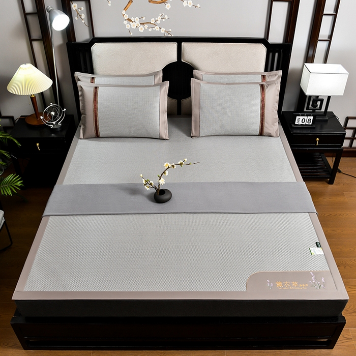 91家纺网 家纺一手货源 找家纺 小牛席业2025新款薰衣草冰藤席系列（冰藤席面）凉席藤席冰藤双面席冰丝席竹席凉席空调席草席三件套 薰衣草清香冰藤席-银灰