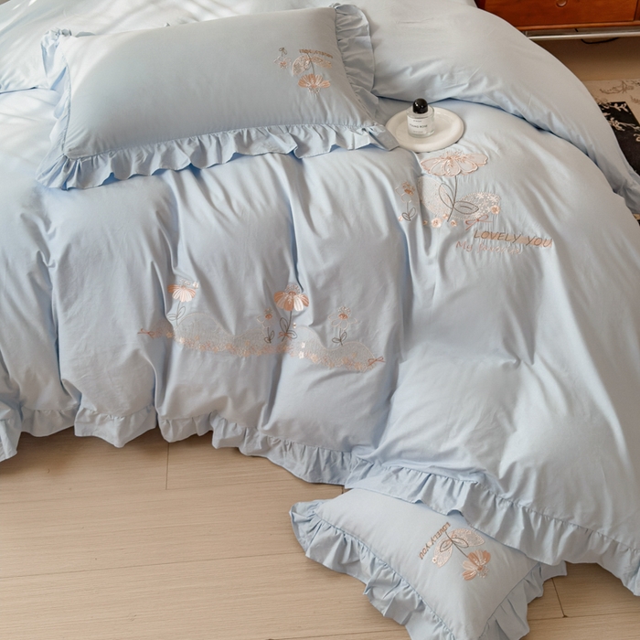 91家纺网 家纺一手货源 找家纺 U品汇 A类全棉色织水洗棉刺绣花四件套纯棉100%棉韩版公主风立体花朵 春野浪漫-星空蓝