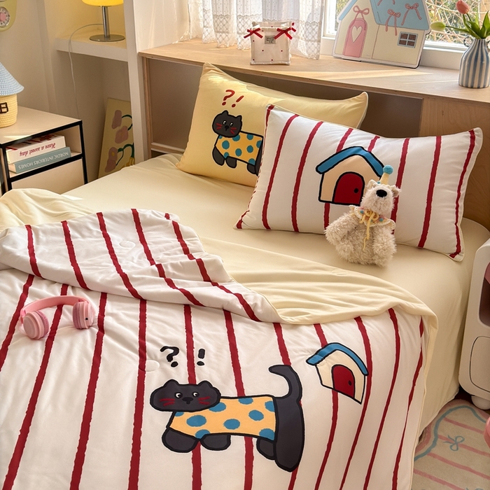 91家纺网 家纺一手货源 找家纺 星期八 2025新款针织棉夏被四件套 萌猫小屋