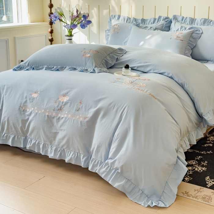 91家纺网 家纺一手货源 找家纺 U品汇 A类全棉色织水洗棉刺绣花四件套纯棉100%棉韩版公主风立体花朵 春野浪漫-星空蓝