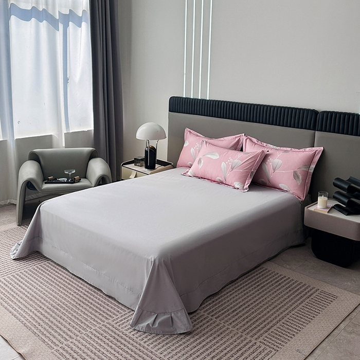 91家纺网 家纺一手货源 找家纺 眷恋家纺 2025年春夏全棉铂金棉13376数码印花四件套 迷离夜色-粉