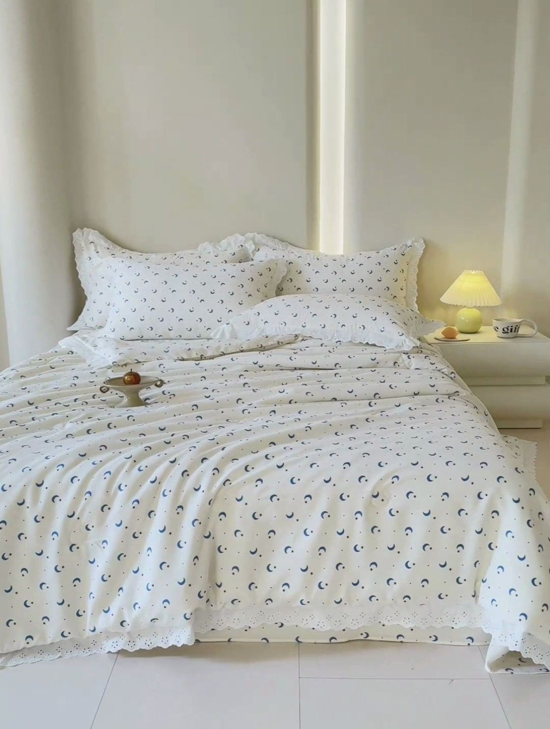 91家纺网 家纺一手货源 找家纺 绒世界 绒世界 2025新款双层纱韩版印花夏被四件套 星月