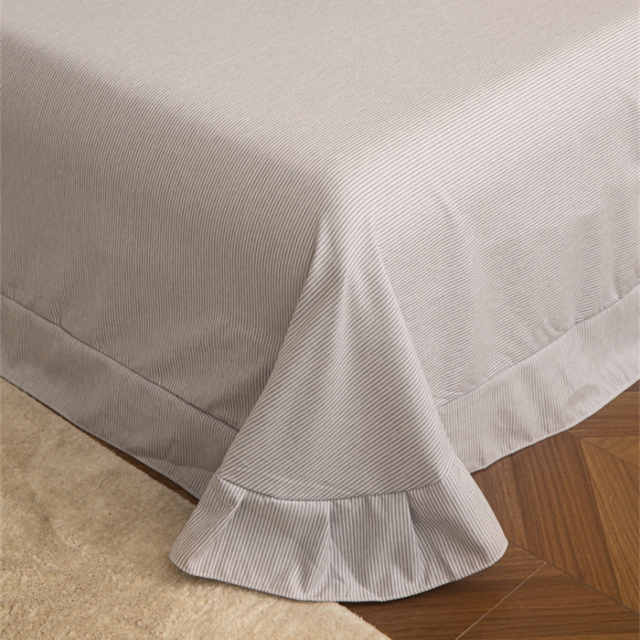 91家纺网 家纺一手货源 找家纺 庭笙 2025新款无印.色织条纹少女韩式小花边简约条纹四件套 色织条纹.灰