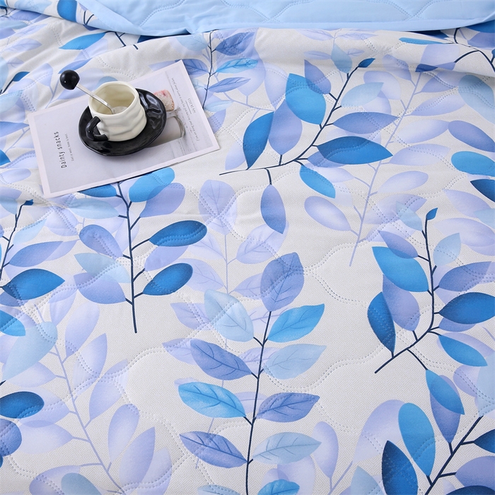 91家纺网 家纺一手货源 找家纺 爱派  2025新款直播爆款印花水洗棉夏被夏凉被空调被被子被芯 叶之舞