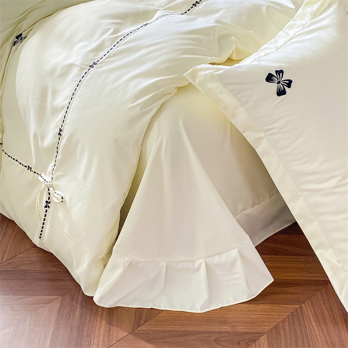 91家纺网 家纺一手货源 找家纺 庭笙 2025新款小香风满版刺绣蝴蝶小清新四件套—黑巧可可 奶油白