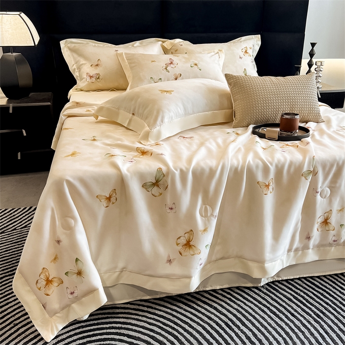 91家纺网 家纺一手货源 找家纺 朵希曼2025新款50天丝宽边夏被和夏被四件套系列 蝶舞