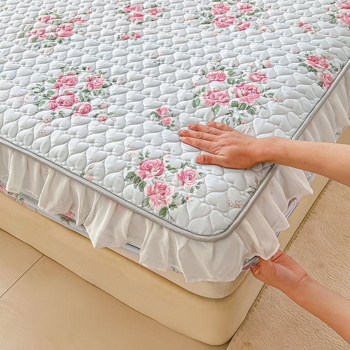 91家纺网 家纺一手货源 找家纺 眠势力 2025新款韩版花边床笠雪纺公主风ins夹棉四季款床罩保护套 春风徐来