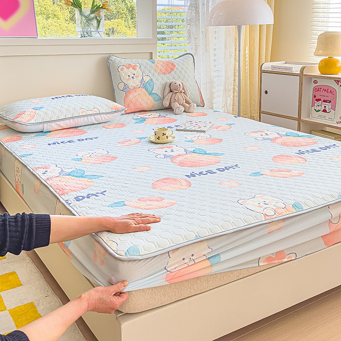 91家纺网 家纺一手货源 找家纺 小萌虎 2025新款凉感丝胶质凉席床笠款 水蜜桃