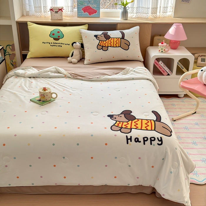 91家纺网 家纺一手货源 找家纺 星期八 2025新款针织棉夏被四件套 腊肠狗