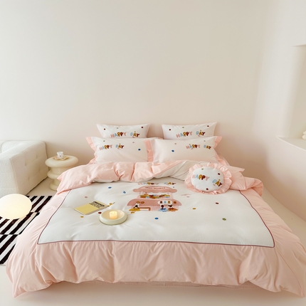 91家纺网 家纺一手货源 找家纺 （总）西西家居 2025新款华夫格40支全棉纯棉水洗棉精致贴布绣四件套-抓娃娃