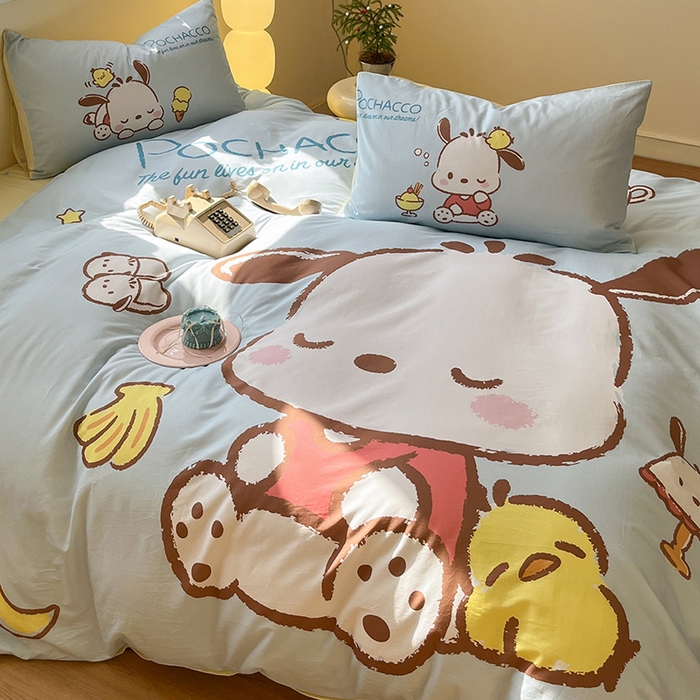 91家纺网 家纺一手货源 找家纺 蓝邻家纺 2025新款全棉大版三丽鸥四件套系列 呆萌帕恰狗