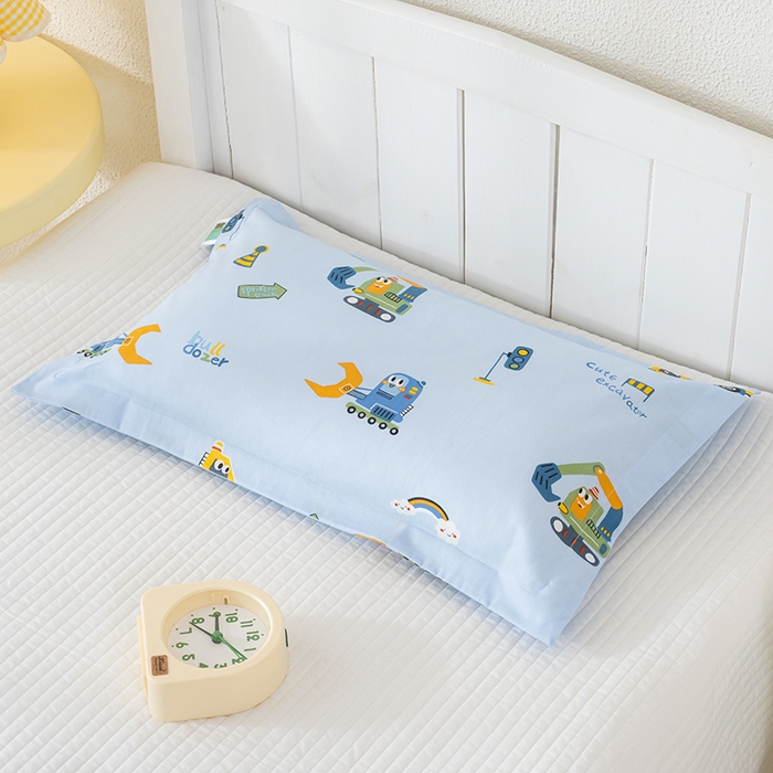 91家纺网 家纺一手货源 找家纺 良佐生活 2025新款A类高支高密全棉压线儿童枕套纯棉学生枕头套 变形计