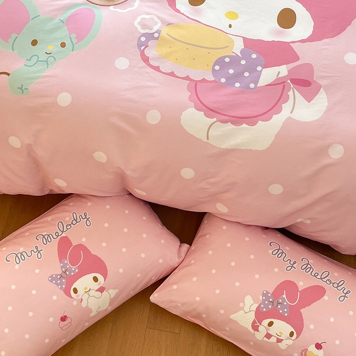 91家纺网 家纺一手货源 找家纺 蓝邻家纺 2025新款全棉大版三丽鸥四件套系列 蛋糕美乐蒂