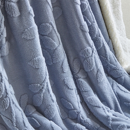 91家纺网 家纺一手货源 找家纺 温宁2025新款跨境外贸专供树叶毯 树叶-雾蓝