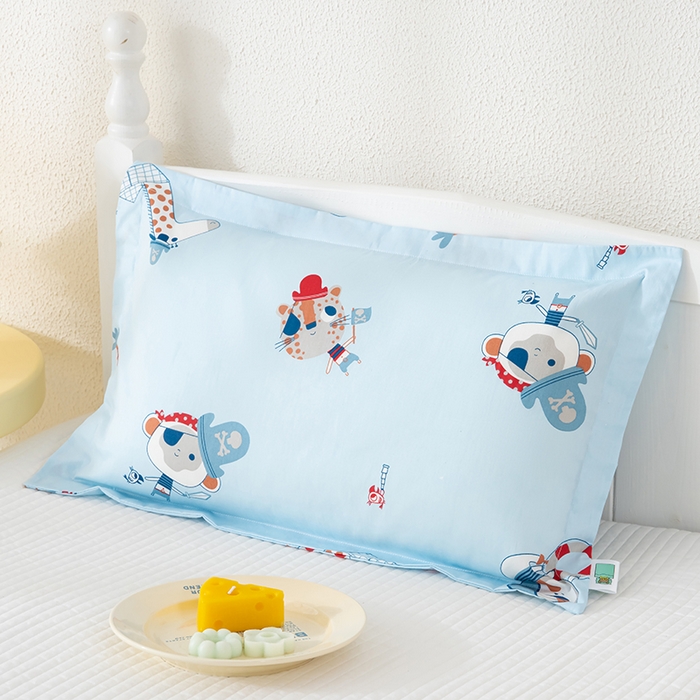 91家纺网 家纺一手货源 找家纺 良佐生活 2025新款A类高支高密全棉压线儿童枕套纯棉学生枕头套 海盗历险记