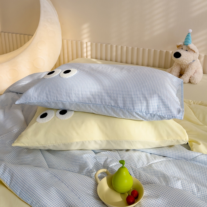 91家纺网 家纺一手货源 找家纺 老帅的工厂店 2025新款多巴胺水洗云朵棉大眼睛系列夏被四件套 海盐芝士