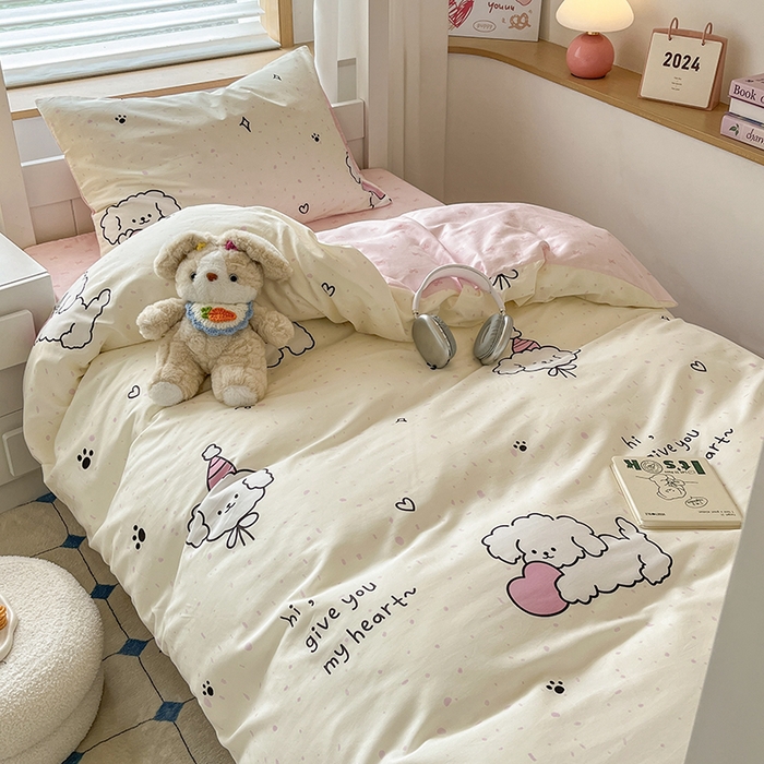 91家纺网 家纺一手货源 找家纺 慕尚家纺 2025新款全棉印花学生三件套套件 桃心狗