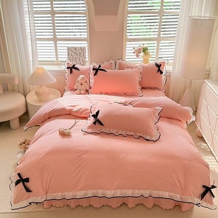 91家纺网 家纺一手货源 找家纺 莉莉安家纺 2025新款韩版亲肤磨毛花边蝴蝶结浪漫蕾丝花边款四件套--甜心系列【提供买家秀】 甜心-清新玉