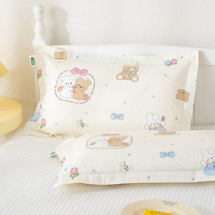 91家纺网 家纺一手货源 找家纺 良佐生活 2025新款A类高支高密全棉压线儿童枕套纯棉学生枕头套 心心相印