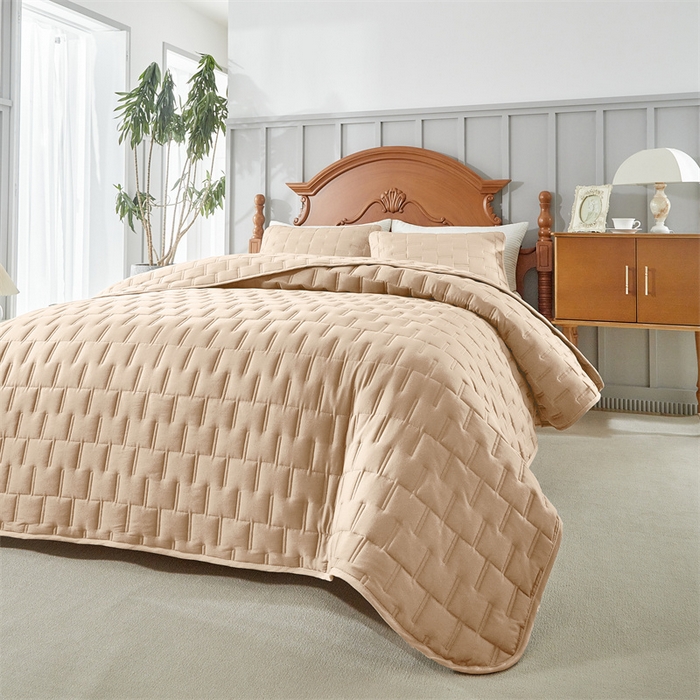 91家纺网 家纺一手货源 找家纺 温宁2025新款 跨境外贸专供山字格床盖 米色