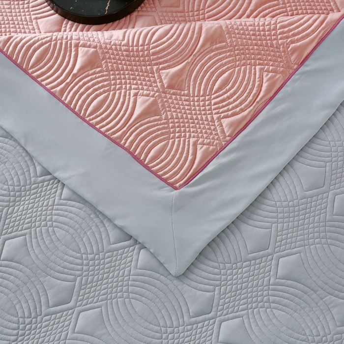 91家纺网 家纺一手货源 找家纺 OL家纺2025新款冰丝绸夏被床盖款三件套 珊瑚粉