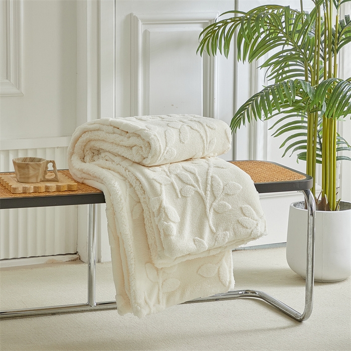 91家纺网 家纺一手货源 找家纺 温宁2025新款跨境外贸专供树叶毯 树叶-米白