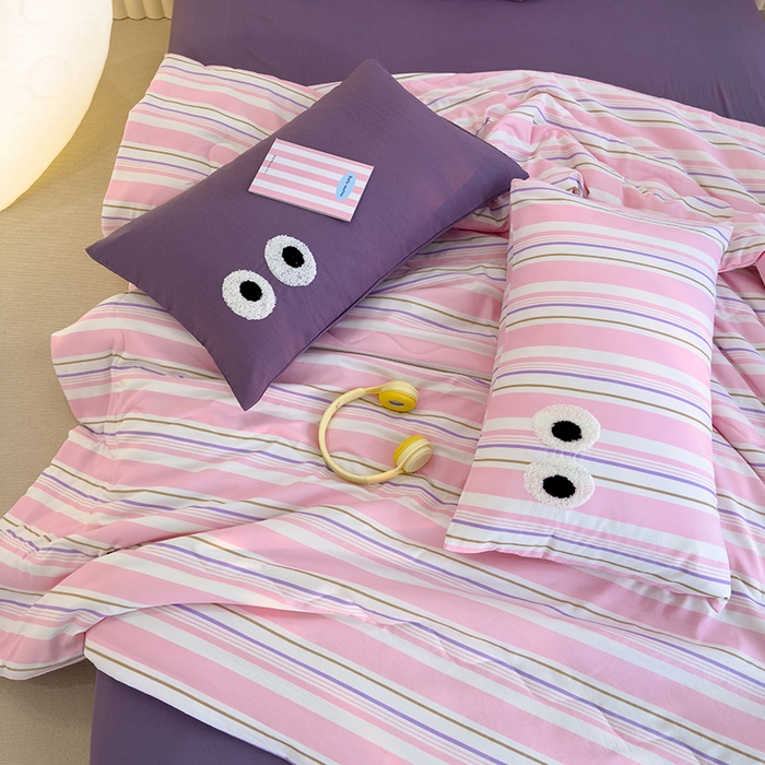 91家纺网 家纺一手货源 找家纺 老帅的工厂店 2025新款多巴胺水洗云朵棉大眼睛系列夏被四件套 芊泥卷