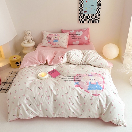 91家纺网 家纺一手货源 找家纺 （总）卧趣家纺 2025新款全棉大版卡通数码印花纯棉四件套
