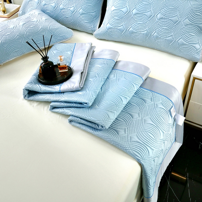 91家纺网 家纺一手货源 找家纺 OL家纺2025新款冰丝绸夏被床盖款三件套 天空蓝