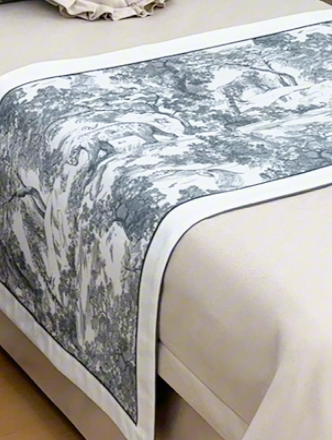 91家纺网 家纺一手货源 找家纺 莉人坊床罩2025新款高精密布料床罩-浪漫烟花 浪漫烟花米色