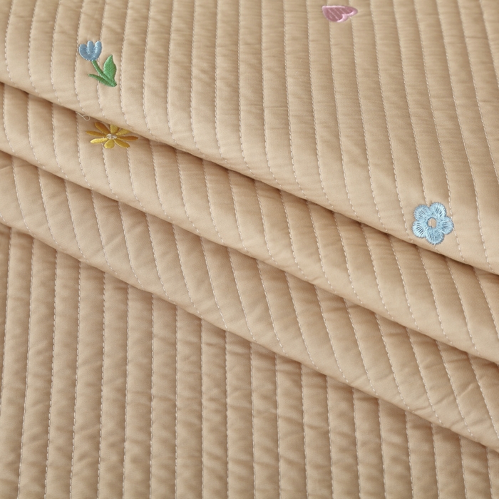 91家纺网 家纺一手货源 找家纺 OL家纺2025新款天丝床盖三件套系列-清新交响曲 枣栗色