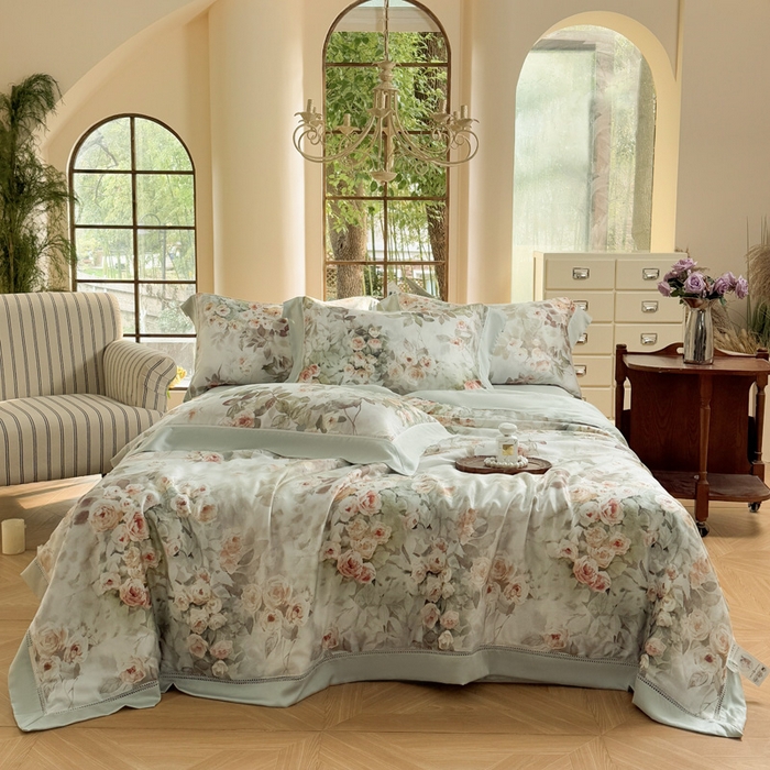 91家纺网 家纺一手货源 找家纺 娇逸家居 2025新品60支天丝数码印花高端夏被四件套 莫奈花园-绿